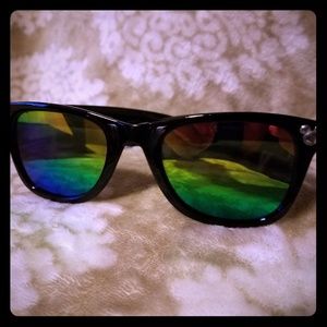 Disney Sunglasses - black fame with mirrored lense